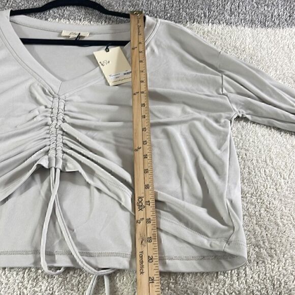 Elan Top Womens size Medium pull string V Neck Gray Stone pullover New - Picture 11 of 13